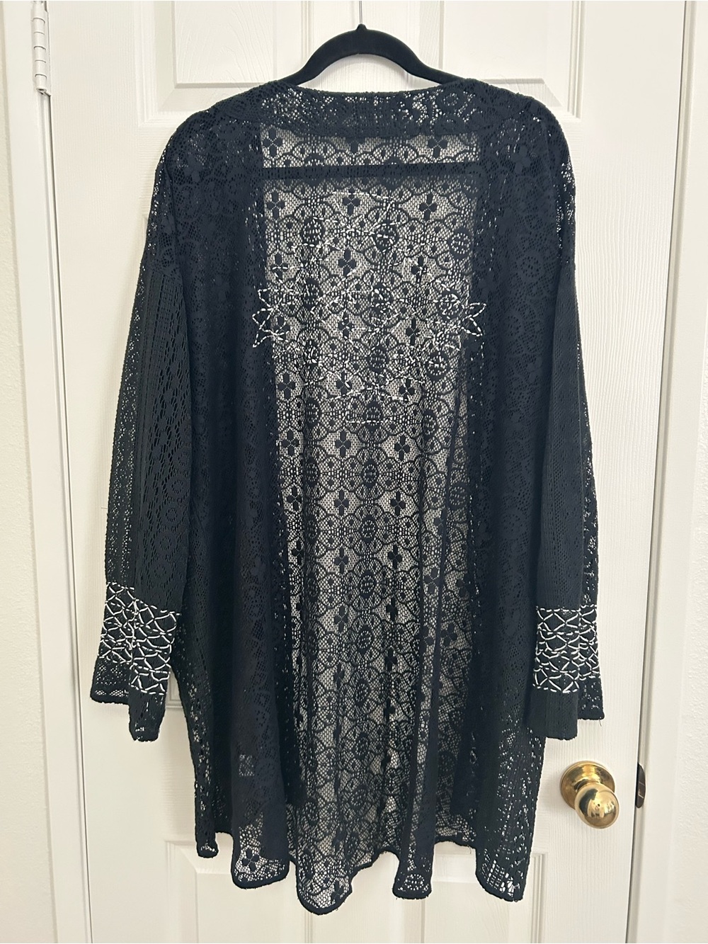Subtle Luxury Black Lace Open Kimono Beach Cover Up - Picture 4 of 7